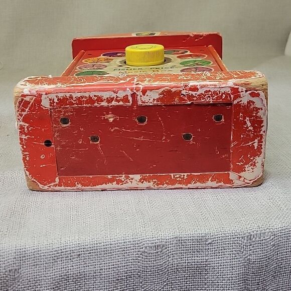 Fisher Price Corn popper, Mother Goose Says, teaching clock.( set H) - Picture 9 of 13